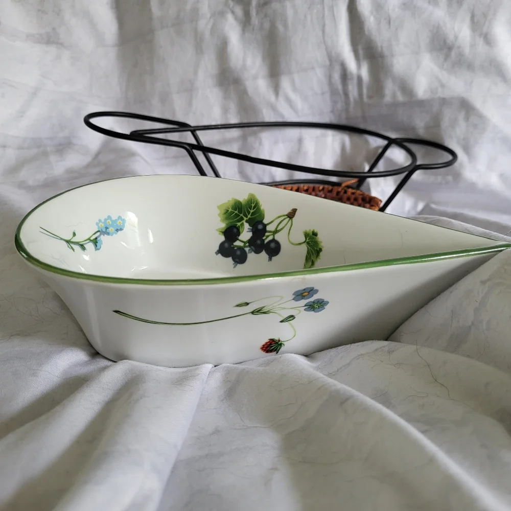 Temp-tations by tara teardrop dish W/Metal Stand small dish